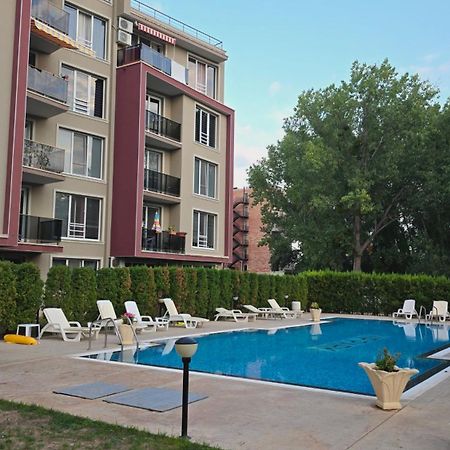 Уютные Апартаменты Vip Park Солнечный берег Экстерьер фото