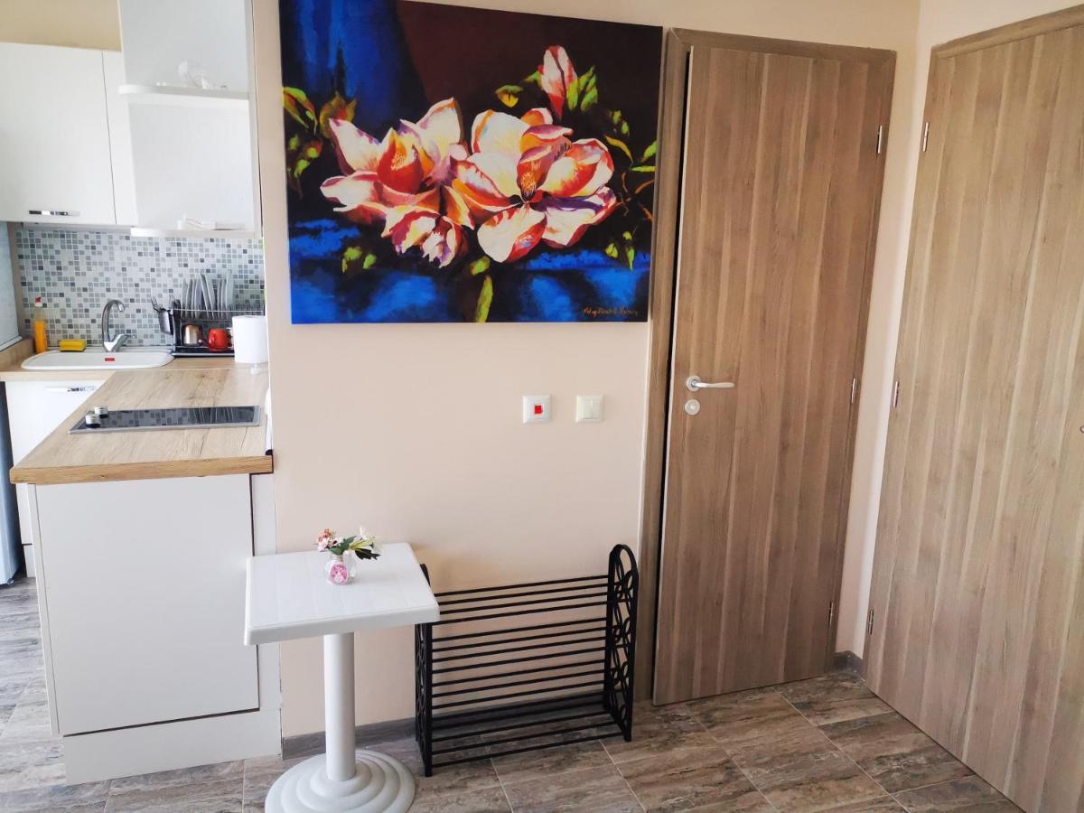 Уютные Апартаменты Vip Park Солнечный берег Экстерьер фото